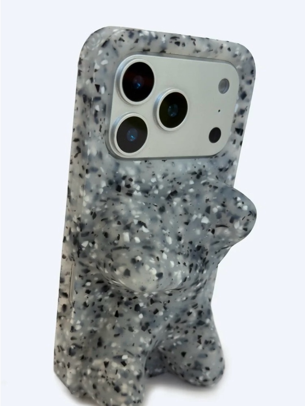 Bailey Hikawa iphone 17 pro max case